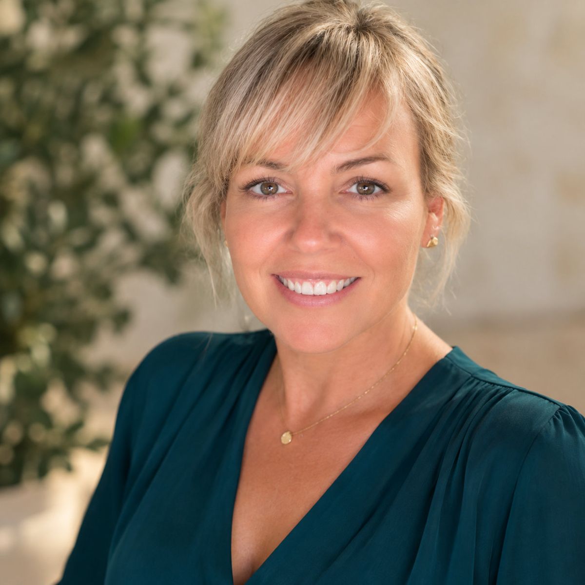Dr Chloe Paidoussis-Mitchell